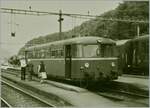 Trotz schlechter 110-Film Qualität gibt dieses Bild doch einen Einblick in Zeiten, da ein DB Schienenbus Verkehr auf der internationalen Strecke Koblenz (CH) nach Waldshut (D) bestritt. Ebenfalls beachtenswert, die Reisezugwagen im Hintergrund, selbst wenn diese nur angedeutet sind. 

Ein DB Schienenbus wartet in Koblenz auf Reisende nach Waldshut. 

Analogbild vom 30. Juli 1982