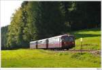 DB-Schienenbus VT798 der Passauer Eisenbahnfreunde auf der GEG-Museumsstrecke in Richtung Ampflwang. 4.10.2009.