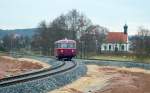 Damit sich das Holzwerk Rettenmeier zwischen Dinkelsbhl und Wilburgstetten ausdehnen konnte, wurde die Bahnlinie in einem 1,8 km langen Bogen auf die Ostseite der Firma verlegt.
