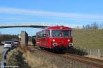 VT 798 514 der Hmmlinger Kreisbahn verlsst Bohnenburg (Deichschart) auf dem Weg nach Wilhelmshaven Sd.