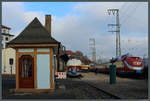 Auf dem Außengelände des Verkehrsmuseums Nürnberg treffen 175 010 der DR und der Gasturbinen-TEE 602 003 der DB aufeinander.