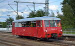 Verein Hafenbahn Neustrelitz e.V mit dem Schienenbus  172 001-0  (NVR:  95 80 0772 172-2 D-HBN ) auf einer Sonderfahrt (Firmenausflug) am 29.09.22 Durchfahrt Bahnhof Golm.