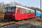772 345-5 der Firma Erfurter Bahnservice GmbH war am morgen des 27.03.2016 im Bahnhof Putbus abgestellt.