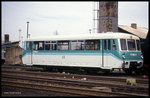 Bahnhof Salzwedel am 10.4.1994: VT 771004 in neuen Farben