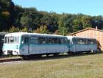 Die Ferkeltaxen 771 007-2 und 771 065-0 der UBB steht abgestellt in Heringsdorf aus der Insel Usedom am 25.09.2018