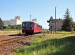 Am 01.08.20 fuhren VT 2.09.232 und VT 2.09.271 von Chemnitz nach Blankenstein. Hier ist die Fuhre in Niederpöllnitz zu sehen.