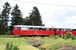 171 056, mit 972 771 und 772 367 der Erzgebirgischen Aussichtsbahn verlassen am 09.07.2011 den Bahnhof Scheibenberg.