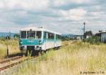 772 167 lsst auf dem Weg nach Vacha am 31.7.98 Leimbach-Kaiseroda hinter sich. Im Hintergrund sieht man noch das Hauptsignal am Bahnsteigende.