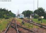 Blick nach Norden auf die Gleisanlagen des Bahnhofs Crawinkel. Im Mai 2001 waren die meisten Weichen noch in Betrieb.