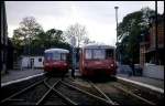 Bahnhof Güsen am 19.10.1991 um 12.08 Uhr: Links ist VT 171051 aus Jerichow angekommen.