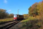 Triebwagen 187 015 als P8972 aus Nordhausen kommend und mit Fahrziel Quedlinburg, am 19.10.2014 bei der Einfahrt in den Haltepunkt Straßberg.