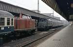 104 021 ist am 17.4.1979 mit einem Nahverkehrszug aus Osnabrck in Mnster Hbf angekommen.