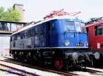 Immer wieder eine Augenweide: die blaue E18 047. Hier beim alljhrlichen Bw-Fest in Lutherstadt Wittenberg am 19.08.06.
