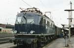 118 038 mit Pz   am Bahnsteig in Bamberg