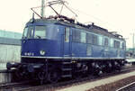 1984 schon ein seltener Gast auf den Gleisen des Hauptbahnhofs Stuttgart: Eine Ellok der Baureihe E 18.