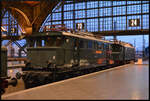 E044 46 am 06.12.2025 auf dem Museumsgleis (Gleis 24) in Leipzig Hauptbahnhof.