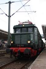 E 44 044 am 20.06.09 im Bahnhof Sonneberg.