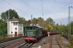 244 044 mit Fotogterzug am 06.10.2012 bei der Ausfahrt aus Altenburg