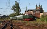 E44 044 mit dem Sonderzug des EMBB-Leipzig auf der Fahrt zwischen Eisenbahnmuseum und Bahnhhof Leipzig-Plagwitz, 20.06.2009.