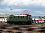 DB Musuem E44 002 am 18.06.16 in Koblenz von einen Gehweg aus fotografiert