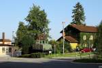 Nahe dem Bahnhof Murnau wurde E 69 04 zusammen mit einem bayrischen Flügelsignal aufgestellt.