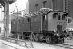 E 77 10 nach der fertigen Umgestaltung in die Ursprungsausführung, fotografiert im September 1979 im damaligen Bw Dresden Friedrichstadt