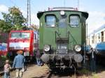 E 7710 neben BR 189 080-5 beim Eisnebahnfest 2007 in Frth  Frontansicht  