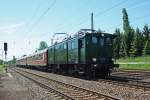 Nach einem Aufenthalt im Eisenbahnmuseum Leipzig-Plagwitz ging es am Nachmittag ber den Leipziger Gterring wieder zurck nach Riesa. Hier durchfhrt der Zug den Bahnhof Leipzig-Wiederitzsch, 24.05.2012.