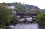 E 94 / DR 254 052-4 vor Fotogterzug Richtung Naumburg, KBS 580 Erfurt - Naumburg, fotografiert auf der Saalebrcke bei Saaleck am 02.05.2010 