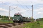 Am 25. Mai 2014 war das GES-Krokodil E94 088 auf dem Weg Richtung Ulm, um dort die vereinseigene T3 abzuholen. Für die als DPE 20316 (Ulm Hbf -  Ludwigsburg) bezeichnete Fuhre mit der kleinen Dampflok am Zugschluss positionierte ich mich bei Ebersbach. Leider war die Sonne dem Geschehen nicht allzu wohl gesinnt...