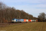 Boxx 193 537 mit einem vollbeladenem Containerzug in Dülken weiter nach Holland. 
20. Februar, Dülken Wasserturm