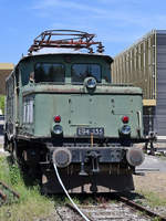 Die Elektrolokomotive E 94 135 aus dem Jahr 1944 ist im Bayerischen Eisenbahnmuseum Nördlingen zu sehen.