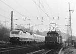 Moderne Drehstromtechnik trifft auf bewährte  Reichsbahn-Qualität . 120 004, 194 581 und dahinter 194 582. Laufach, 24.5.1985. 