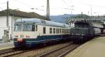 Im Februar 1985 treffen sich 427 104 und 194 107-9 im Bahnhof Geislingen an der Steige