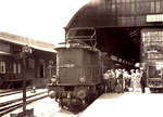 18.07.1936: Gefunden im Fotoalbum meines Vaters: Elektrolokomotive E95 04 der DRG im Bahnhof Görlitz.