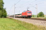 101 124-6 mit dem ICE 1071 von Berlin Ostbahnhof nach Frankfurt(Main)Hbf in Nennhausen. 19.05.2017