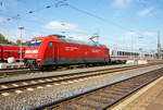   Die 101 125-3 (91 80 6101 125-3 D-DB) der DB Fernverkehr AG mit dem IC 2371 (Hamburg-Altona - Gießen - Frankfurt(Main)Hbf - Karlsruhe Hbf) fährt am 01.10.2017 von Gießen weiter in