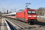 101 130-3 schiebt am 18.3.2018 den ICE1193 von Berlin Ostbahnhof nach Frankfurt(Main) Hauptbahnhof durch Berlin Charlottenburg.