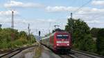 101 122 zieht einen Intercity gen Süden durch Ladenburg.