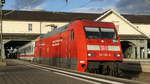 101 108 steht mit dem EC117 nach Klagenfurt in Darmstadt Hbf. Aufgenommen am 22.12.2018 14:37