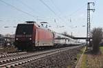 Am Nachmittag des 20.03.2019 fuhr 101 098-2 mit dem EC 6 (Interlaken Ost - Hamburg Altona) südlich vom Hp.