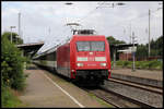 DB 101119-6 fährt hier über Gleis 1 am 20.07.2020 um 8.48 Uhr mit dem EC 9 nach Zürich durch den Bahnhof Lengerich in Westfalen.