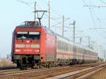 101 119-6 mit IC2379 unterwegs nach Frankfurt (Main). Kurz hinter Stralsund am 03.02.07