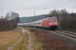 101 044 mit einem IC bei Lehrberg Richtung Ansbach, 12.01.2020
