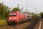 101 007 mit IC in Richtung Stuttgart am 08.07.2021 in Stuttgart-Untertürkheim.