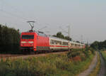 Köndringen - 22. Juli 2021 : 101 026 schiebt den IC 267 Baden Kurier zwischen Basel und München.