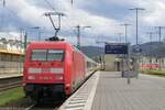 101 085 schiebt den IC2217 nach Stuttgart aus Koblenz Hbf, der Zug hatte über +40 wegen einer Bahnübergangsstörung zwischen Köln und Bonn - das wurde den Fahrgästen zumindest
