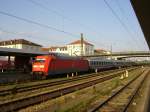 101 086 mit einem EuroCity in Regensburg.