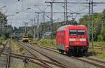 Nachschuss auf 101 009-9, die nach dem Abkuppeln vom IC 148 am 20.07.2023 in Bad Bentheim in die Abstellung fährt, im Hintergrund wartet die NS-1752, die den Zug gleich übernehmen und nach