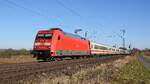 DB Fernverkehr 101 104-8 (91 80 6101 104-8 D-DB) mit IC 2311  Nordfriesland  Westerland (Sylt) - Köln Hbf (Bohmte-Stirpe, 25.02.2026).